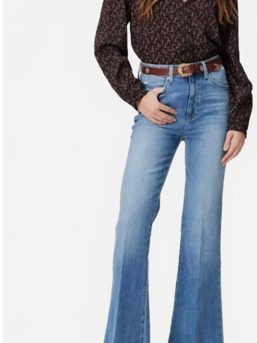 PAIGE Charlie Flare – Size 27 – Gabriella Distressed